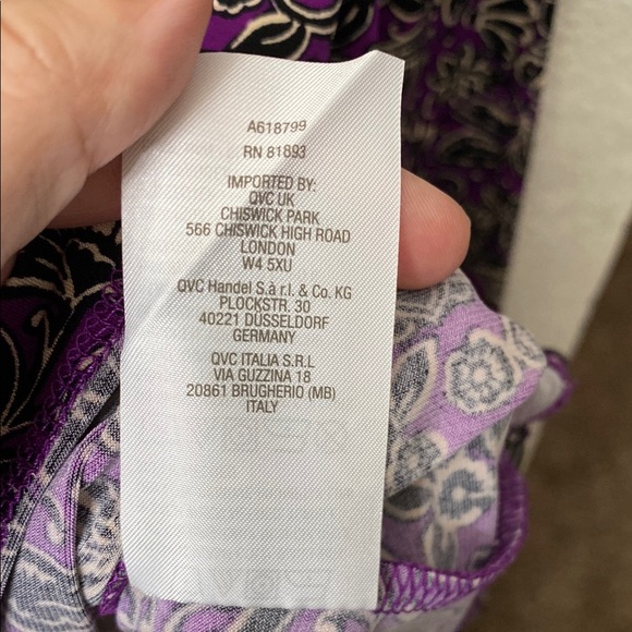 Susan Graver Paisley Mockneck Women's Top - Picture 5 of 7